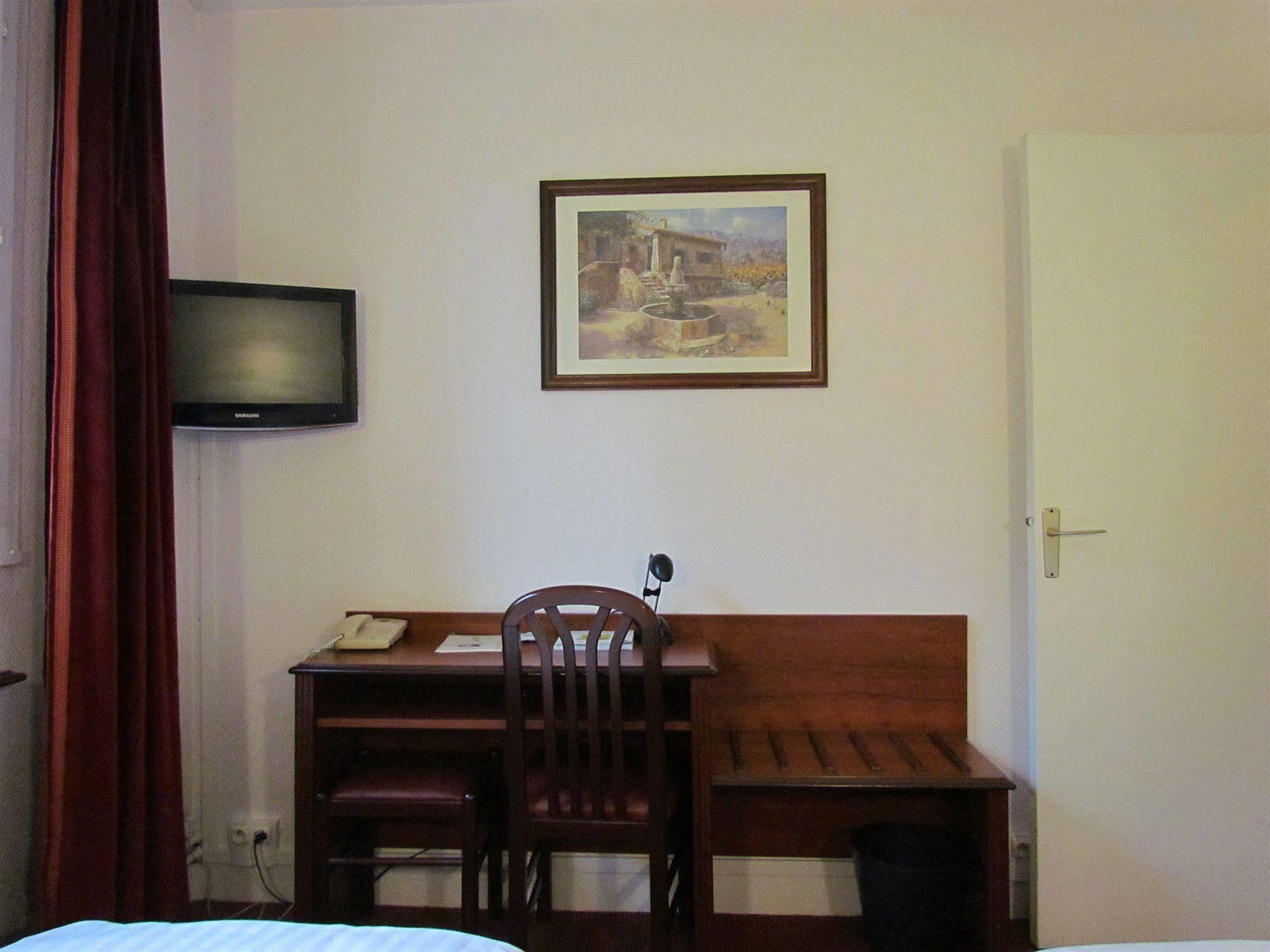 Hotel Du Parc Aulnay-sous-Bois Esterno foto